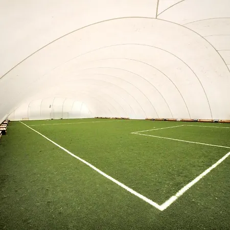 فندق S-centrum بينيسوف