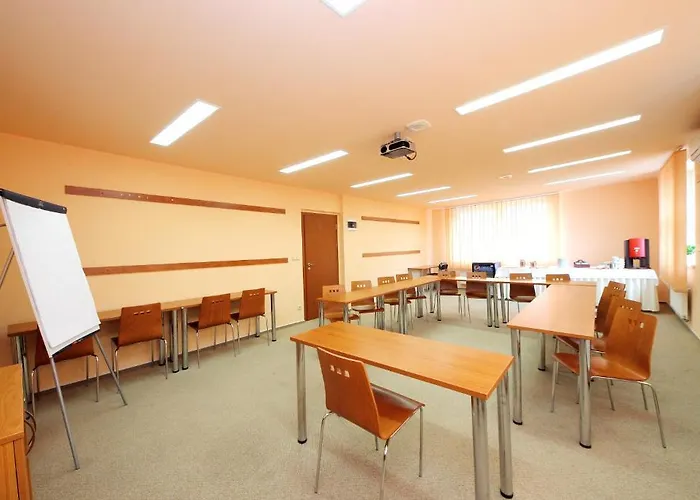 Hotel S-centrum Benesov (Central Bohemian)